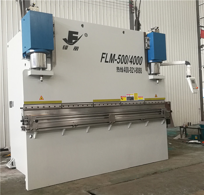 扭軸同步折彎?rùn)C(jī) 扭軸同步折彎?rùn)C(jī)