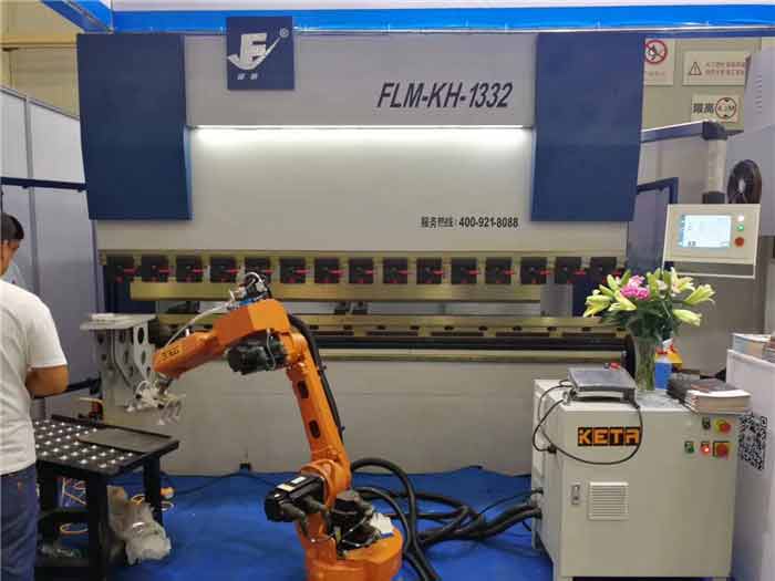 全電伺服折彎?rùn)C(jī) 全電伺服折彎?rùn)C(jī)