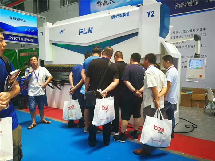 鋁合金門窗折彎?rùn)C(jī) 鋁合金門窗折彎?rùn)C(jī)