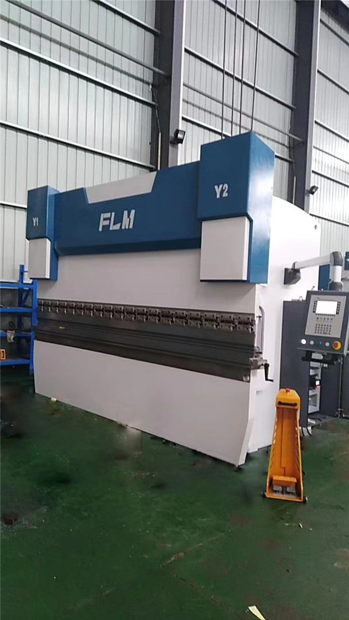 門廠折彎?rùn)C(jī)廠家,不銹鋼門廠折彎?rùn)C(jī) 門廠折彎?rùn)C(jī)廠家,不銹鋼門廠折彎?rùn)C(jī)